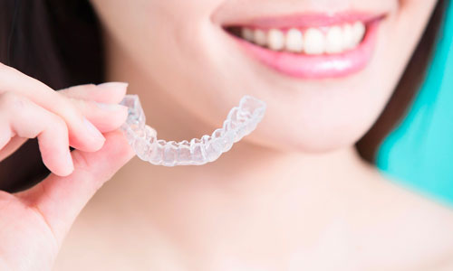 How Treatment Works with Invisalign<sup></noscript>®</sup>